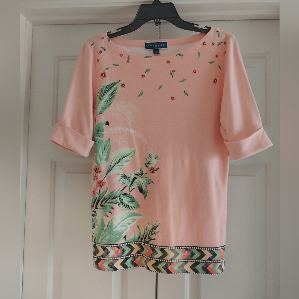 Karen Scott peach floral blouse